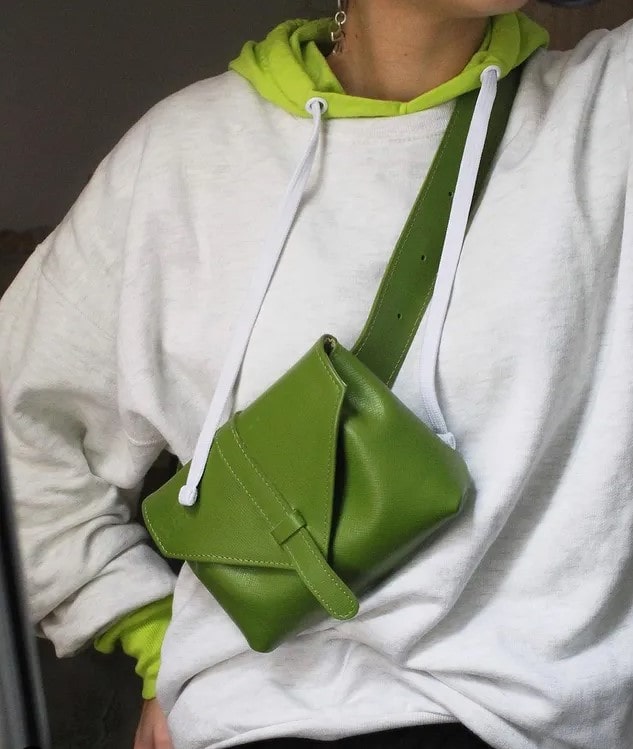 Green fanny pack