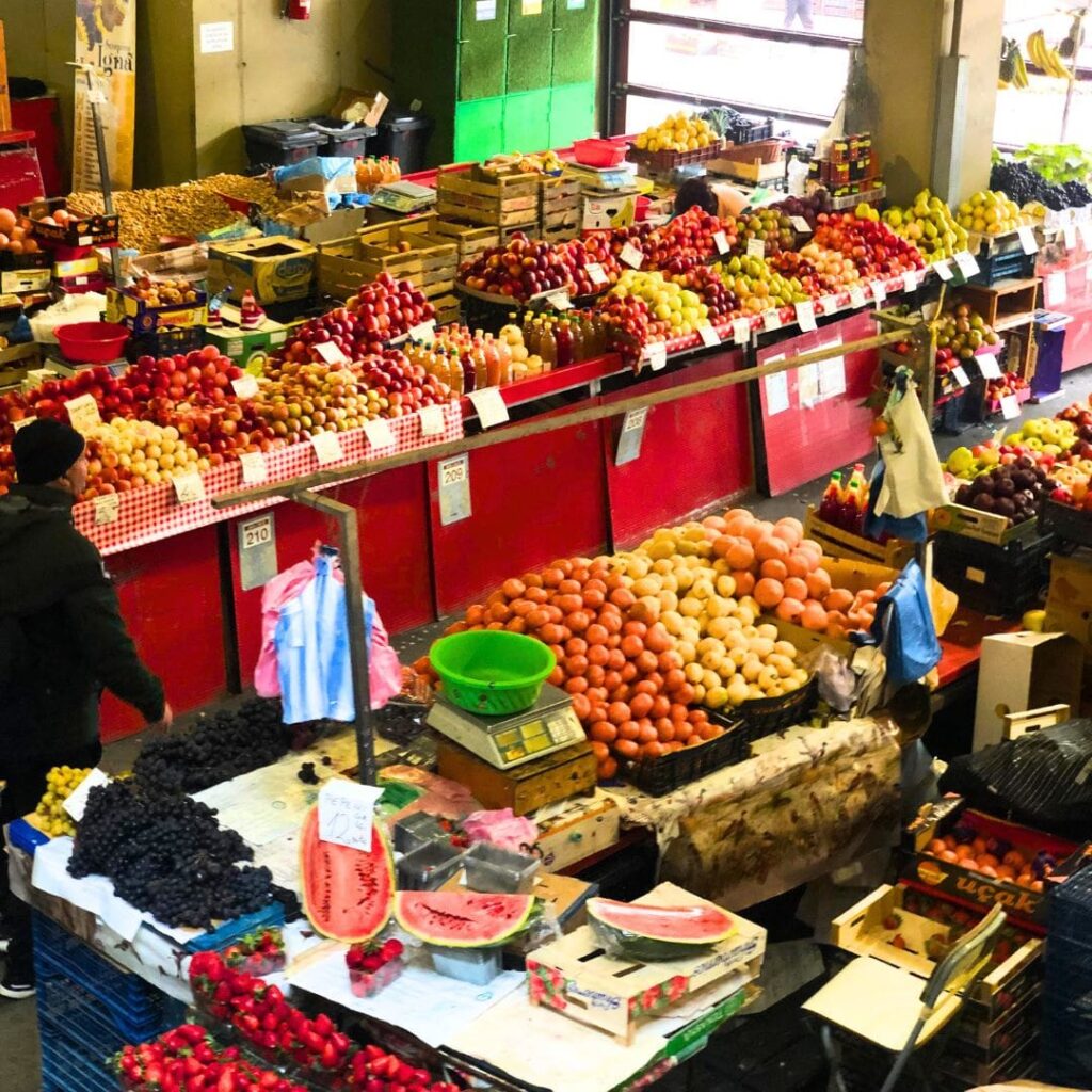 Piața Obor - cea mai mare piață din România