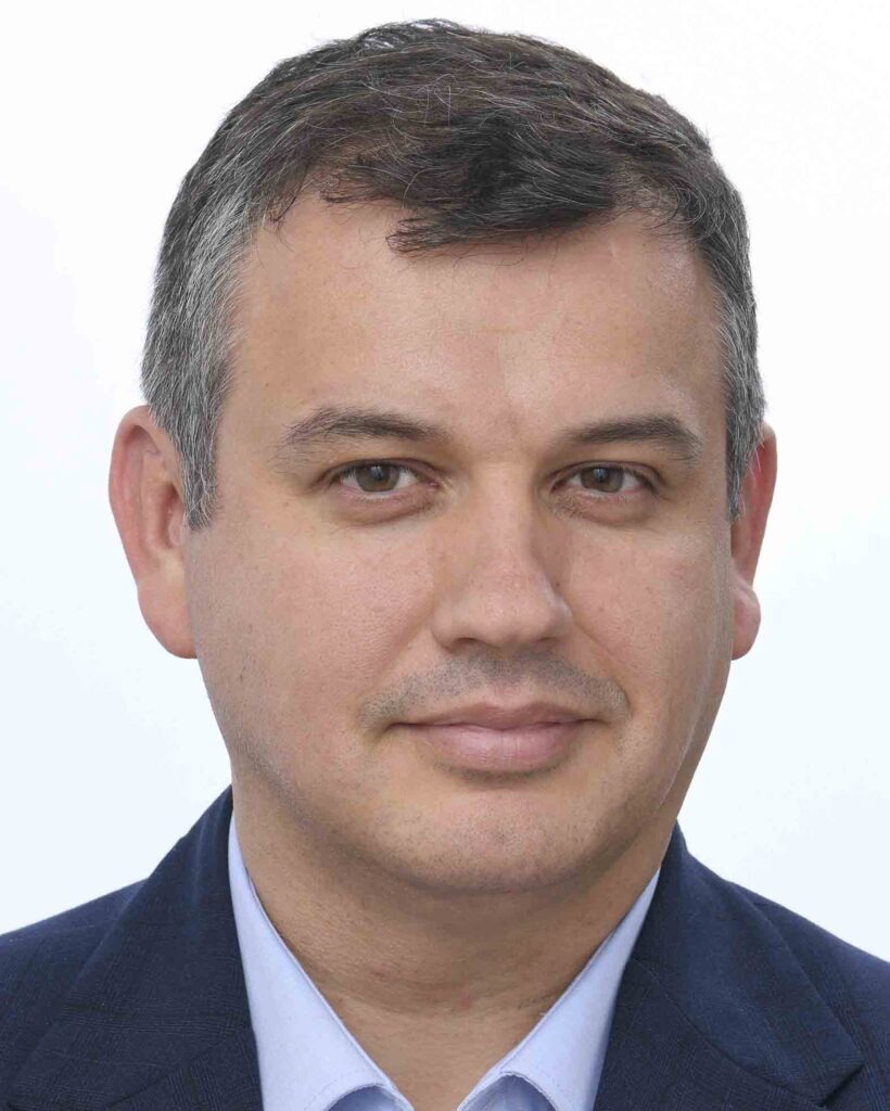 Romanian President Nominates Soviet Ukraine-Born Eugen Tomac as Prime Minister Candidate